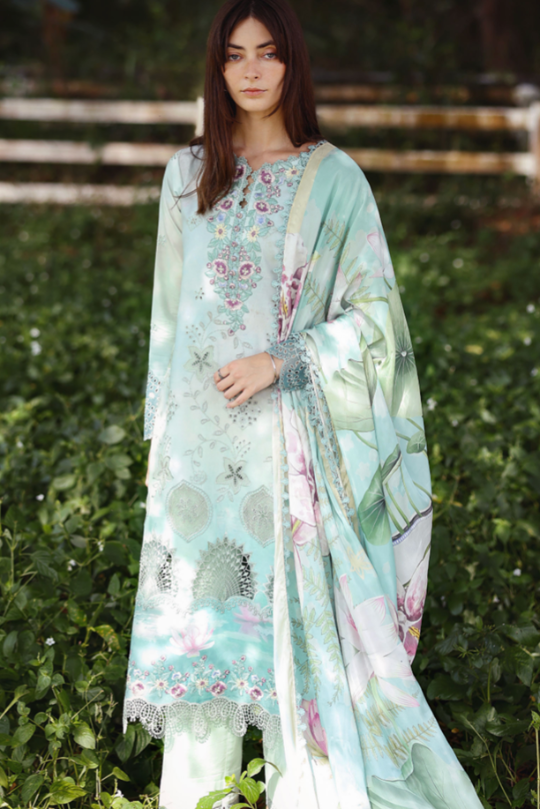 Tranquil Muse – Luxury Lawn Chikankari Set