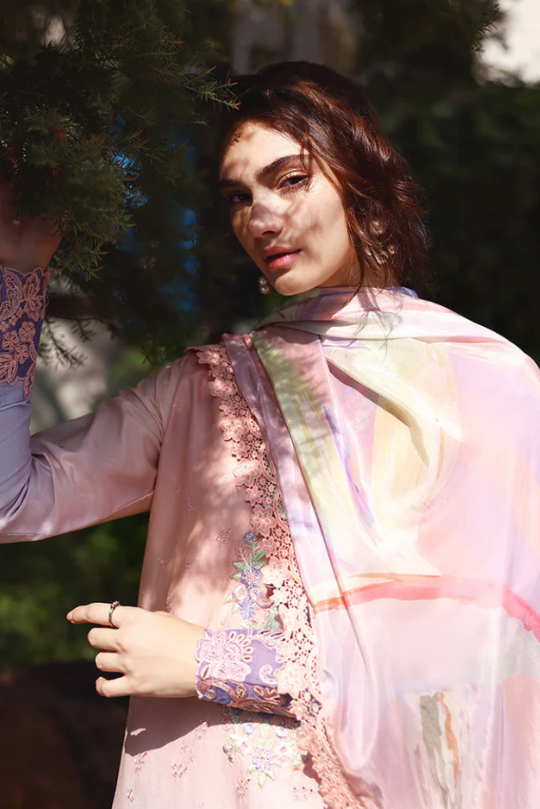 Morning Veil – Ombre Chikankari Lawn Suit